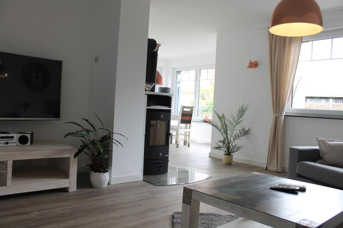 Ferienhaus Finja In Born Εξωτερικό φωτογραφία